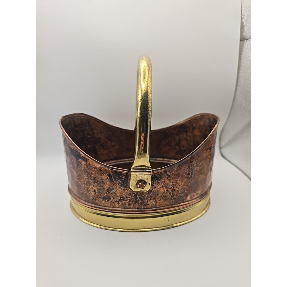 Vintage Hammered‎ Copper Cachepot Basket with Handle 9.5x9.25"